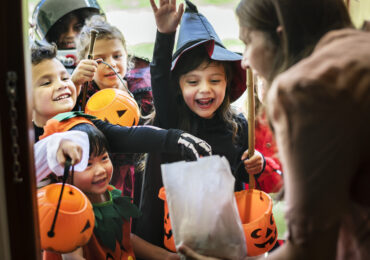 Here are some quick tips for taking care of your teeth during the Halloween season